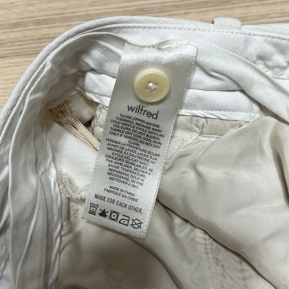 Aritzia Wilfred Effortless Pant Cropped Light Birch Size 4 - Picture 6 of 7